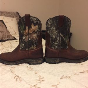 Ariat Workhog H2O Waterproof pull-on camo Boots
